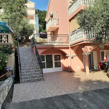 Apartment Pavle Perovic Sveti Stefan Exterior foto